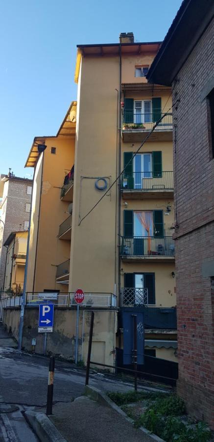 Vicino Di Centro E Universita Stanza Con Balcone Perugia Bagian luar foto